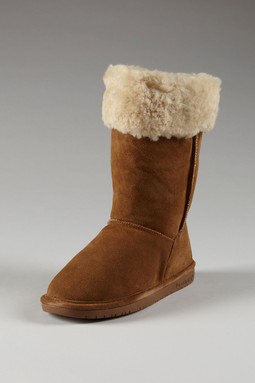 bearpaw-boots