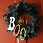 Halloween Craft: Spooky Door Wreath