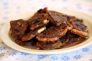 Salted Caramel pretzel bark