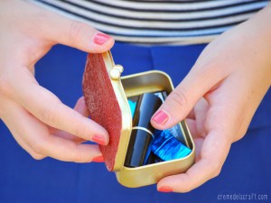 diy-altoid-credit-card-holder