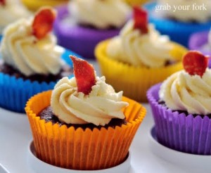 chocolate-bacon-cupcakes