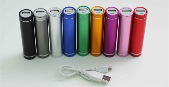 iphone-portable-cellphone-charger