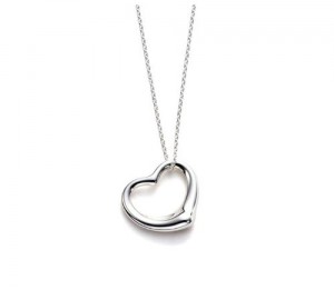 silver-heart-pendant