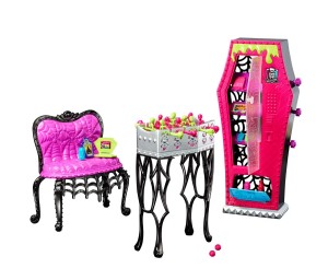 monster-high-social-spots-student-lounge