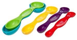 snap-fit-measuring-spoons