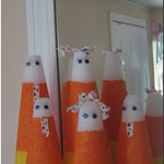 Kid friendly and budget friendly Halloween crafts!